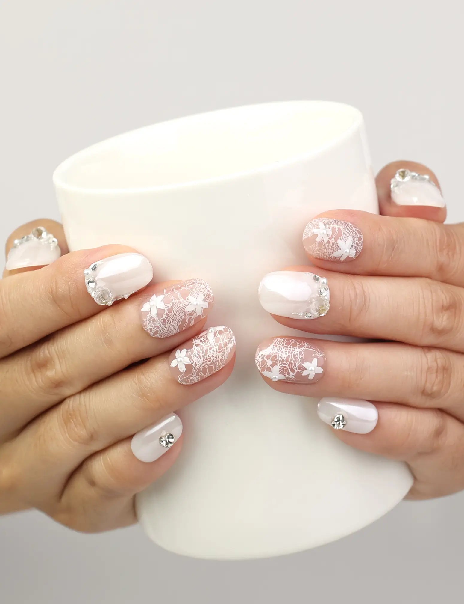 Lace Diamond Blossom